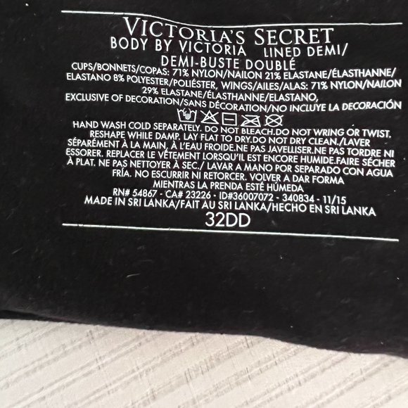 Victoria's Secret Body by Victoria Lined Demi - Picture 3 of 3